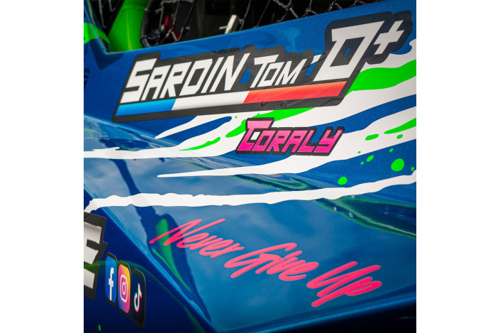 Noms lettrage 100% Stick Line – 100% Perso | Personnalisation Véhicules